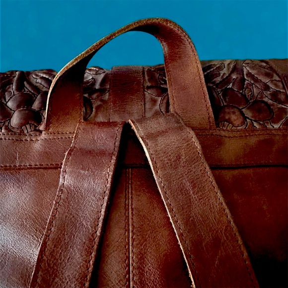 NWOT! ANABABLISH TOOLED LEATHER BACKPACK - Picture 7 of 11